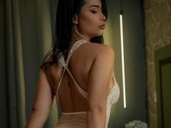 Ivannaah from xLoveCam