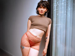IveteDurand - female with black hair and  big tits webcam at LiveJasmin