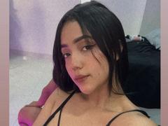 IvoneSanz - female webcam at xLoveCam