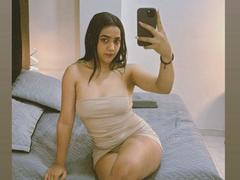 IvoneSanz - female webcam at xLoveCam