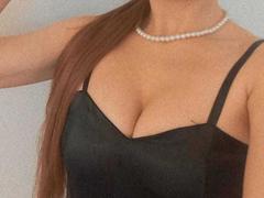 IvonneSantana - female with brown hair webcam at LiveJasmin