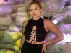 IvorySoul - blond female with  big tits webcam at xLoveCam
