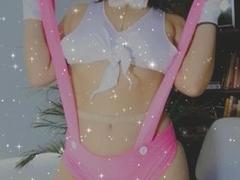 IvvannaParis - female with brown hair and  small tits webcam at xLoveCam