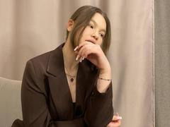 IvyCeovantes - female with brown hair webcam at xLoveCam