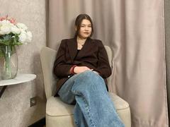 IvyCeovantes - female with brown hair webcam at xLoveCam