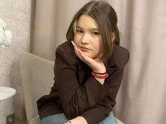IvyCeovantes - female with brown hair webcam at xLoveCam