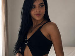 IvyFoster - female with black hair and  big tits webcam at xLoveCam