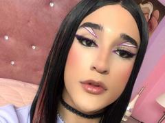 IvyJanee - shemale webcam at xLoveCam