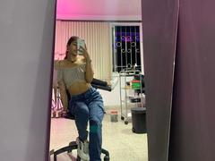 IvyRoses - female with brown hair webcam at LiveJasmin