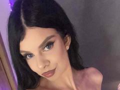 IvyRaven - female with black hair and  small tits webcam at xLoveCam