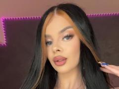 IvyRaven - female with black hair and  small tits webcam at xLoveCam