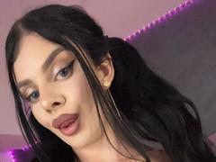 IvyRaven - female with black hair and  small tits webcam at xLoveCam