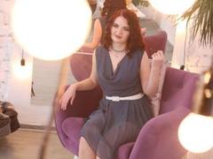 IzabelSunny - female with brown hair webcam at xLoveCam