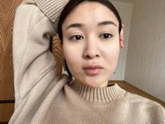 IzettaDingel - female with black hair and  big tits webcam at xLoveCam