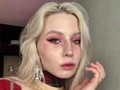 JacqueBridenstine - female webcam at xLoveCam
