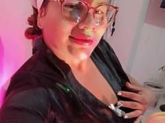 JaddeShine - female with brown hair and  small tits webcam at xLoveCam