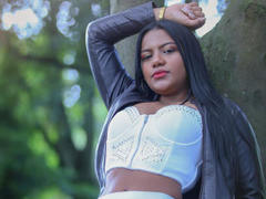 BrunetteHOTdor228 - female with brown hair and  big tits webcam at ImLive