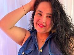 JadeBellee - female with black hair webcam at xLoveCam