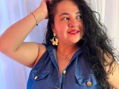 JadeBellee - female with black hair webcam at xLoveCam