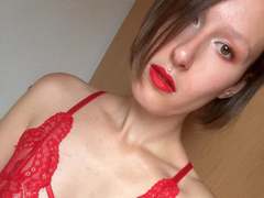 JadeFrenchKiss - female with brown hair webcam at xLoveCam