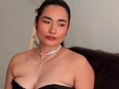 JadeSwan - female with black hair and  big tits webcam at LiveJasmin