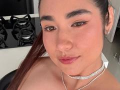 JadeSwan - female with black hair and  big tits webcam at LiveJasmin
