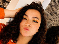 JadenLovell - female with brown hair webcam at xLoveCam