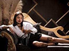 HarrietWhite - female with black hair webcam at LiveJasmin