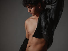 JakeSummer - male webcam at xLoveCam