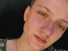 JamesChet - female with brown hair webcam at xLoveCam