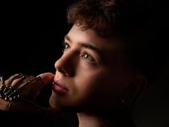 JamesColtt - male webcam at xLoveCam