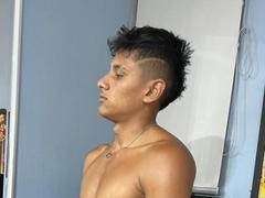 JamessHott - male webcam at xLoveCam