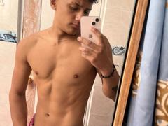 JamessHott - male webcam at xLoveCam