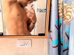 JamessHott - male webcam at xLoveCam