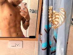 JamessHott - male webcam at xLoveCam