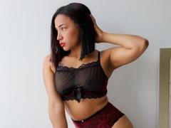 JamieBells - female with brown hair webcam at xLoveCam