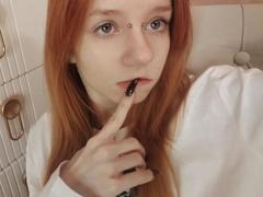 JamieLathrum - female with red hair webcam at xLoveCam