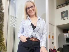 JaneTurner - blond female with  big tits webcam at xLoveCam