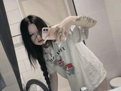 JanexRoner - female with black hair and  big tits webcam at xLoveCam