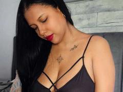 JaniceHottest from xLoveCam