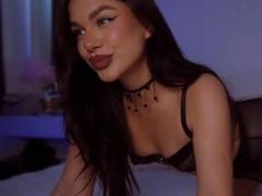 JaninaPussy - female webcam at xLoveCam