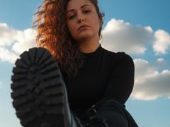 JannaCurvy - female with brown hair and  big tits webcam at xLoveCam