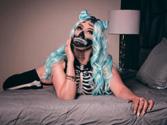 PollyJannie - blond female with  big tits webcam at LiveJasmin