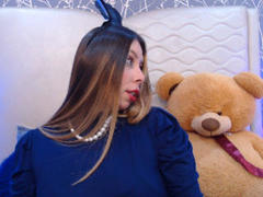 PollyJannie - blond female with  big tits webcam at LiveJasmin