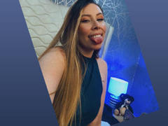 PollyJannie - blond female with  big tits webcam at LiveJasmin