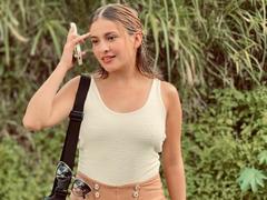 JasminBela - blond female with  small tits webcam at xLoveCam