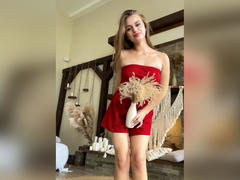 JasmineFeelingss from xLoveCam