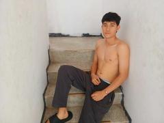 jayorange1 - male webcam at ImLive