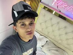 JaySecret - male webcam at xLoveCam