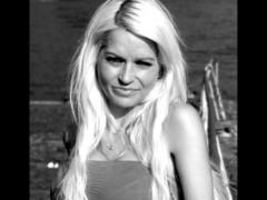 jackylafey-hot - blond female webcam at xLoveCam